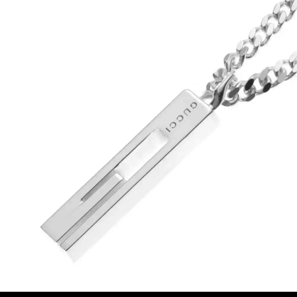 Authentic Gucci Silver Pendant Necklace - Picture 4 of 8